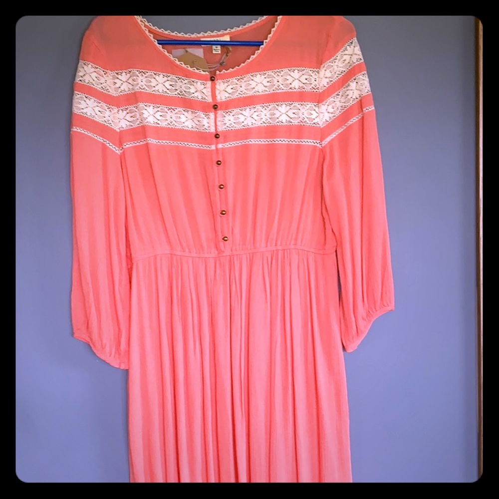 NWT, Coral dress with lace detail